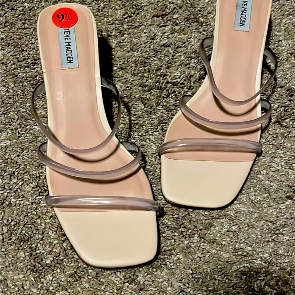 NEW, STEVE MADDEN, clear and cream colored open toe sandal heels, size 9-1/2